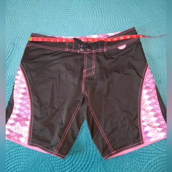 SIMS Board Shorts Size 11 - Picture 2 of 8